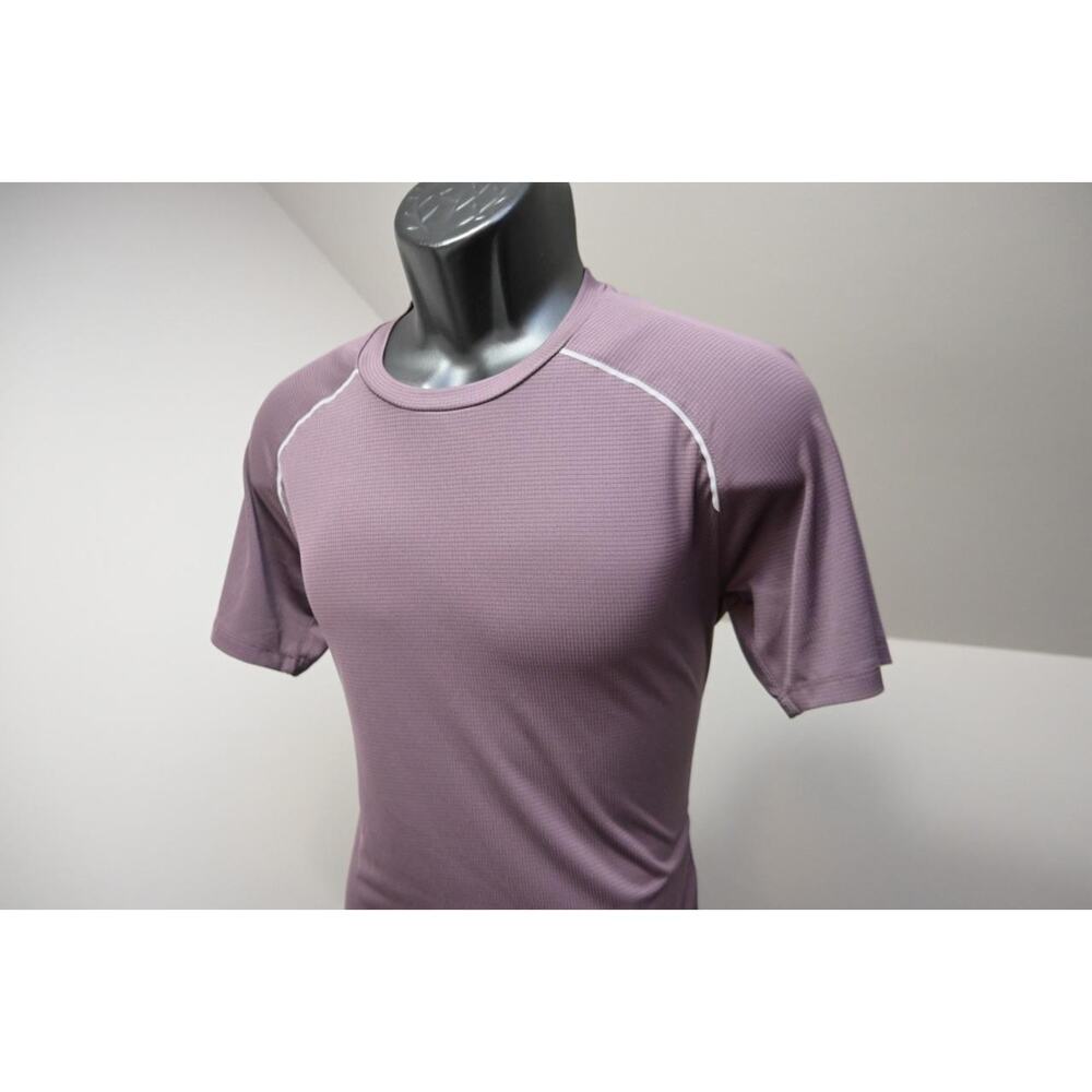 VRST Gym Shirt Wicking Performance Short Sleeve Tee Mens Size Small